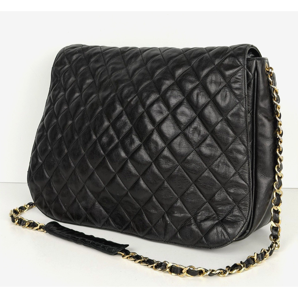 Chanel Hobo Bag Vintage in Black Quilted Leather 1989-1991